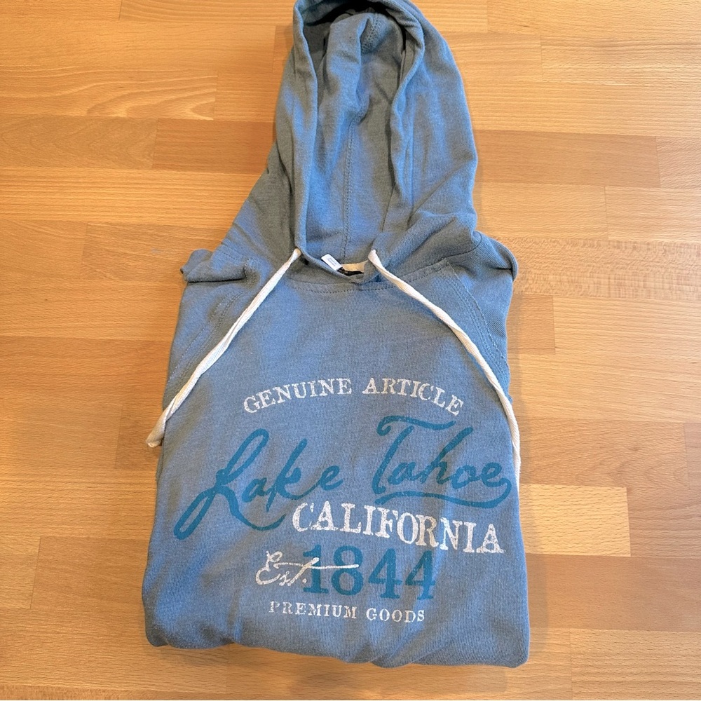 Lightweight Tahoe hoodie